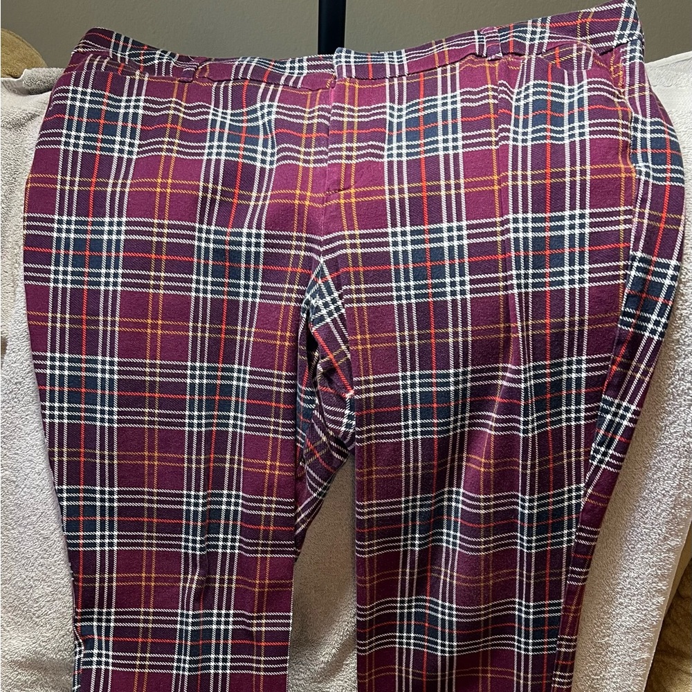 Old navy pixie pants size 18.